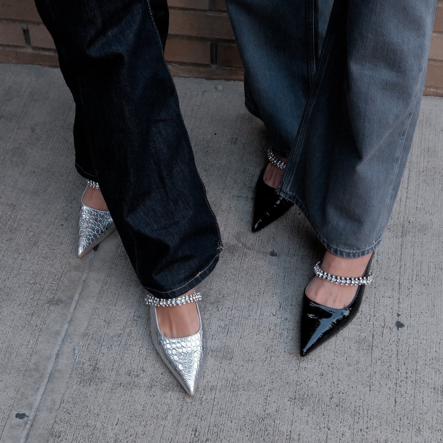 Sapato de salto alto Antonella em couro texturizado