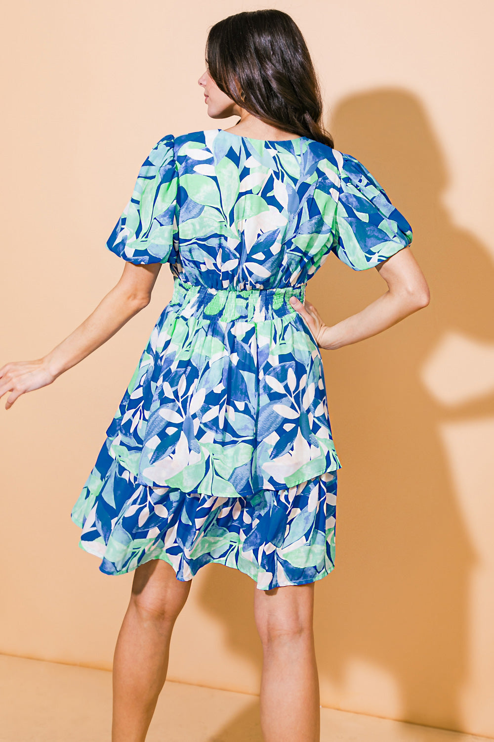 VESTIDO MINI DE TECIDO QUE ENCANTE INSTANTANEAMENTE