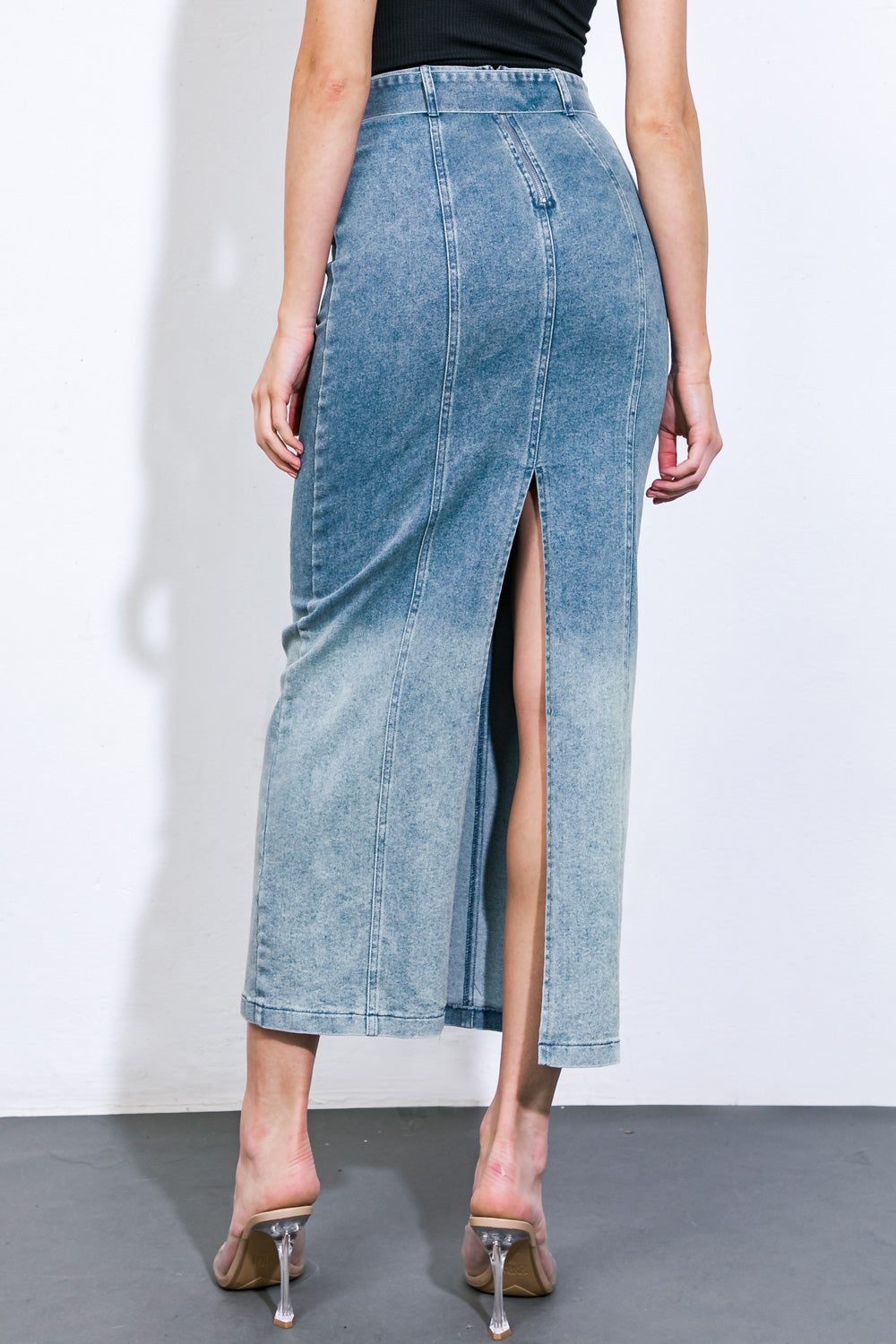 THE GRASS IS GREENER DENIM MIDI SKIRT - MaraFormigone
