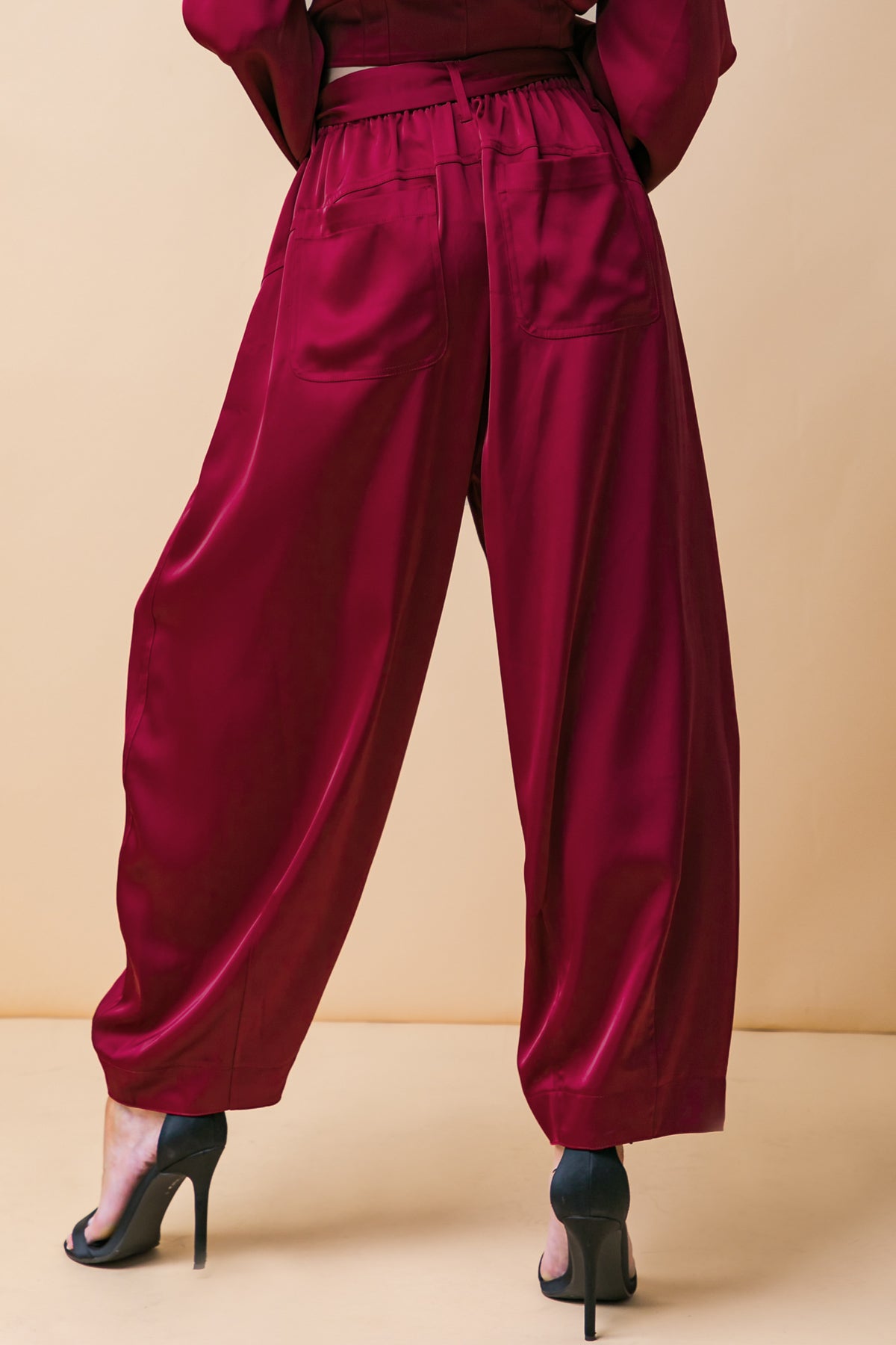 POWERFUL CHARM WOVEN SATIN PANTS - MaraFormigone