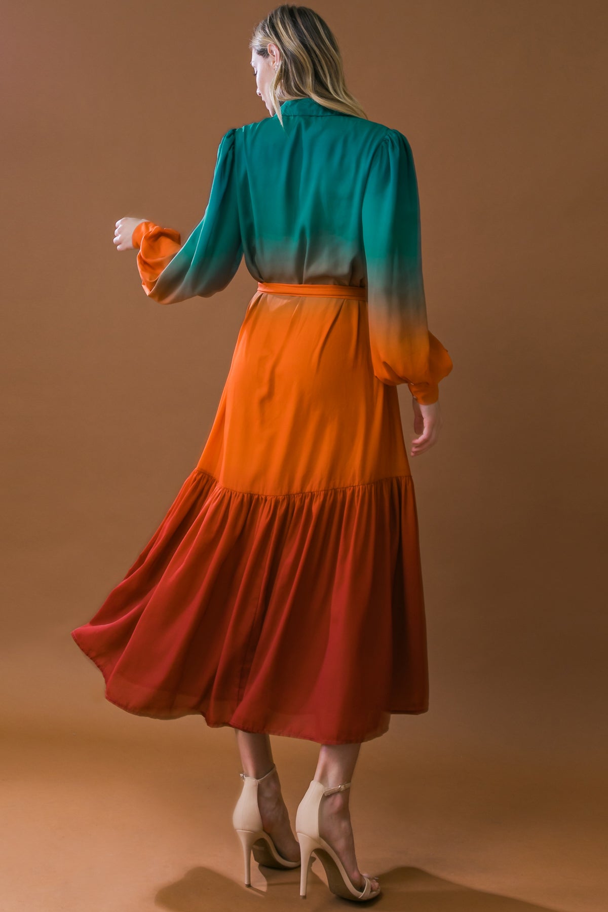 VESTIDO MIDI TEJIDO IMPRESIONANTE