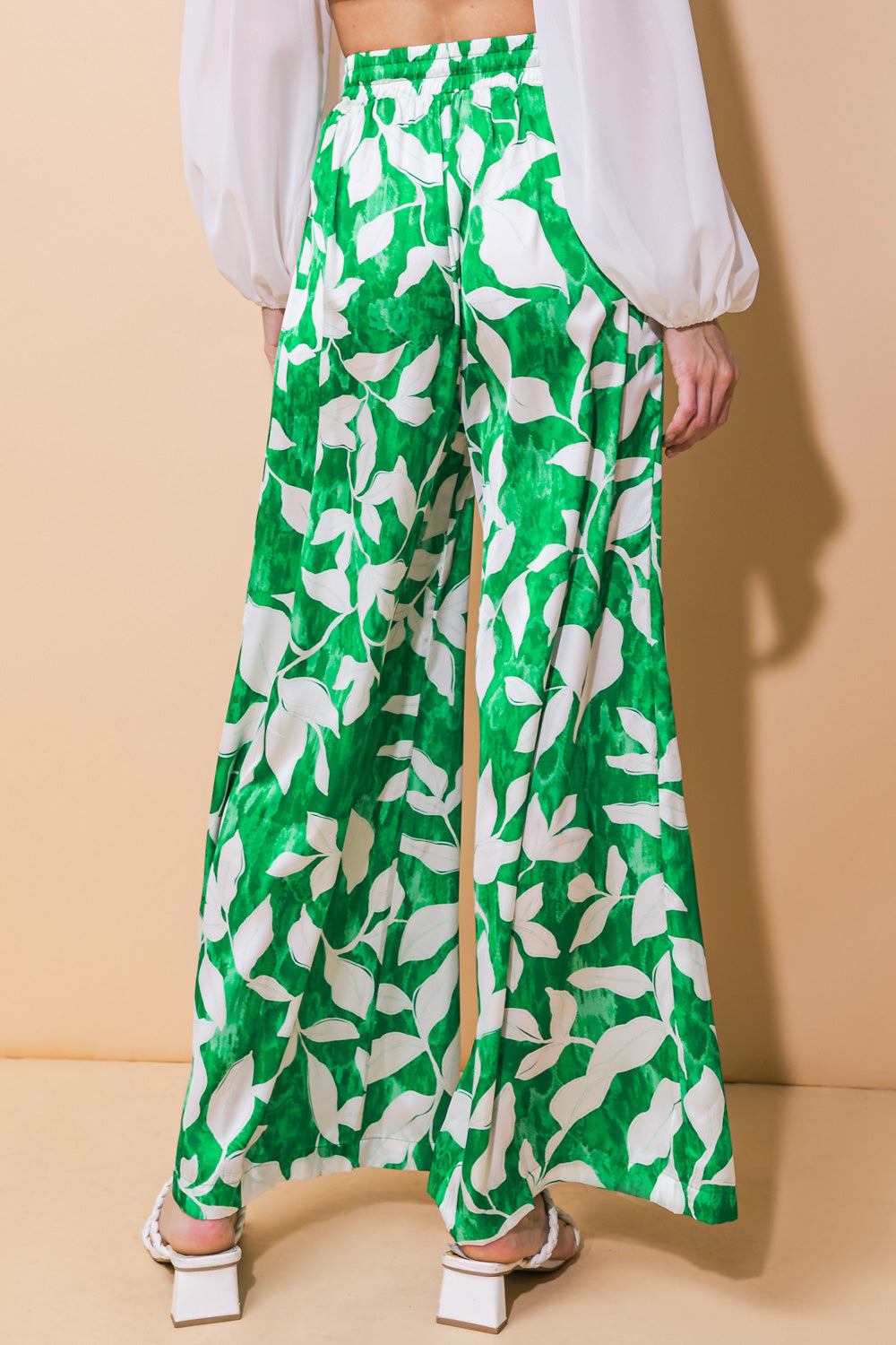 CALÇAS DE TECIDO QUE ME RECUPERAM 