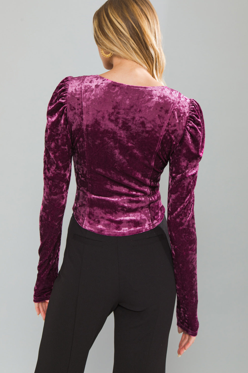 PUT ON A SHOW VELVET TOP - MaraFormigone