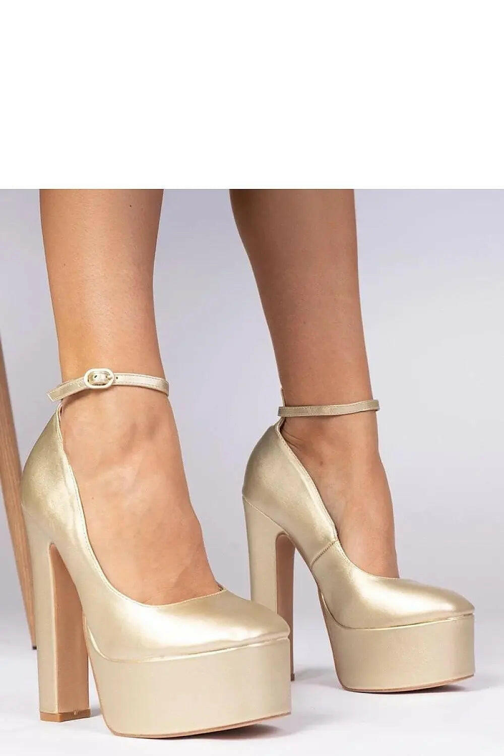 Block heel pumps PRIMO.