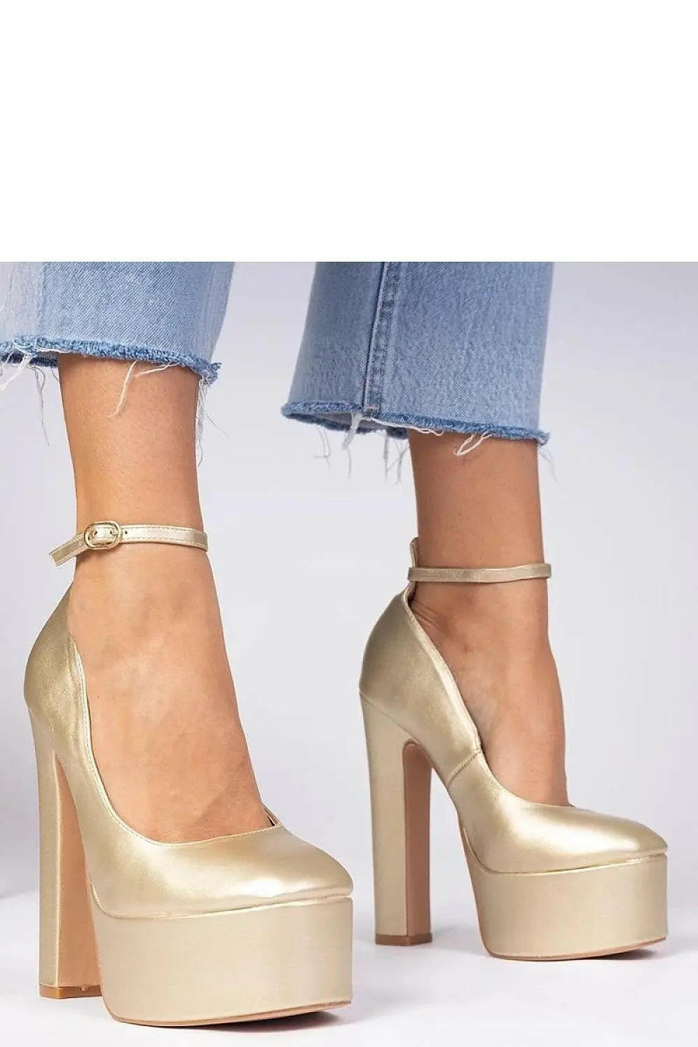 Block heel pumps PRIMO.