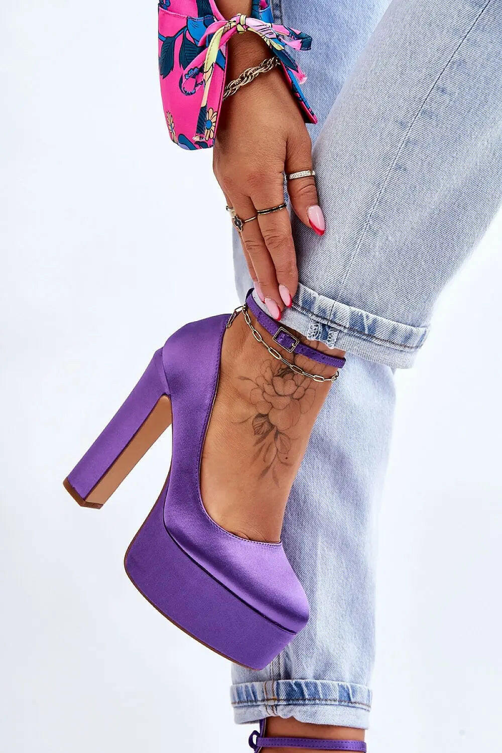 Solaya – The Radiance Platform Heels.