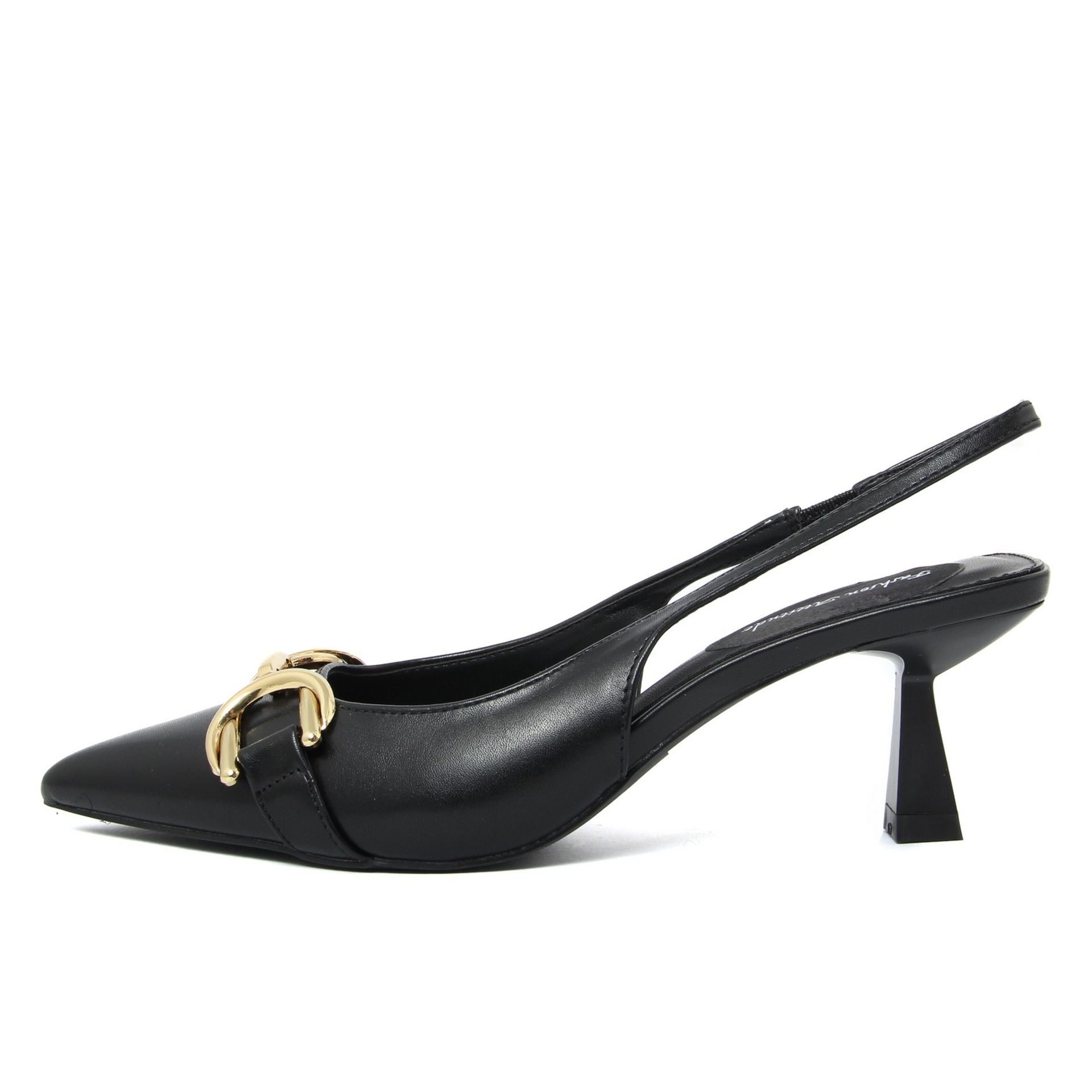 Sandalias con actitud de moda 