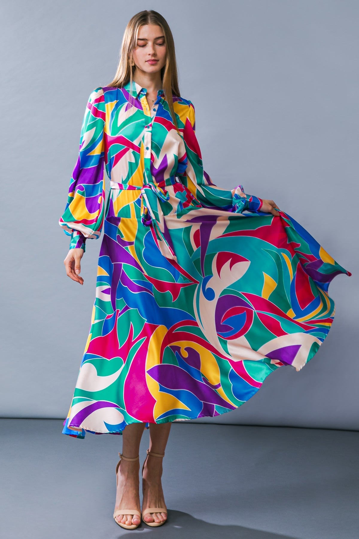 VESTIDO MIDI DE TECIDO COM FOCO NAS PRIORIDADES