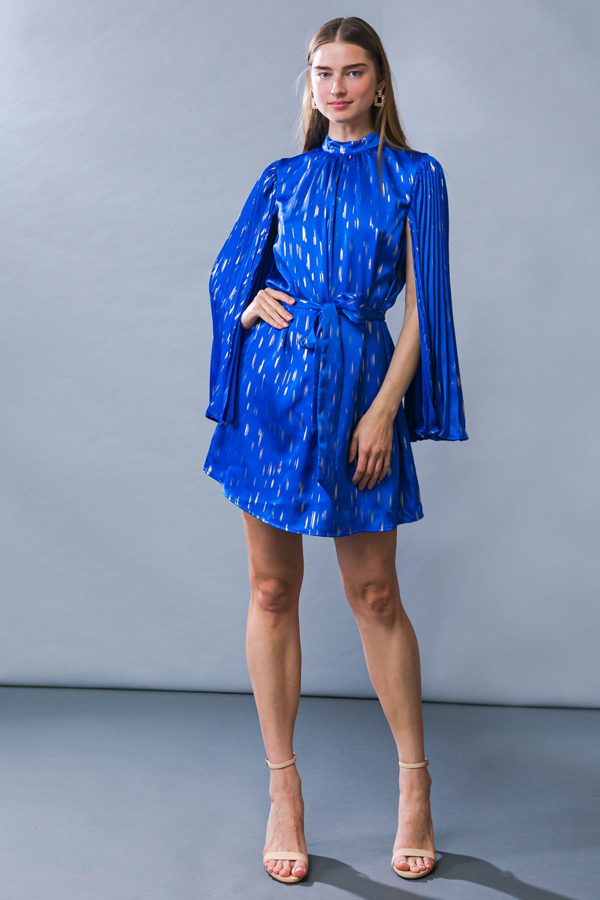 VESTIDO MINI DE TECIDO COM ELEGÂNCIA FASCINANTE