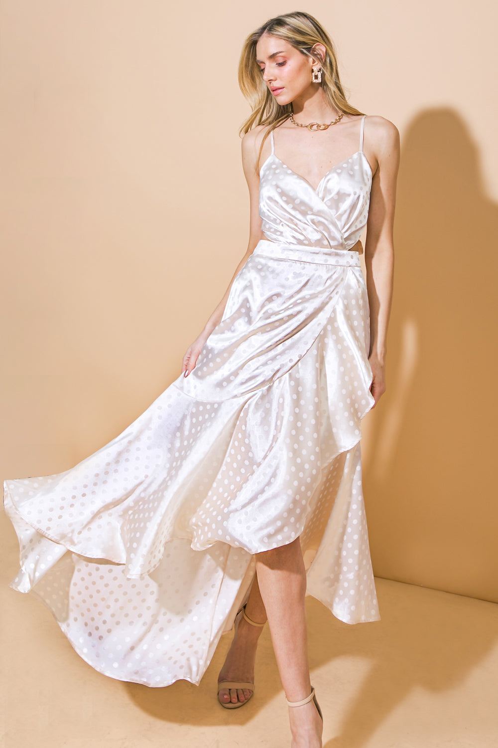 VESTIDO MIDI TEJIDO POESÍA DEL CORAZÓN