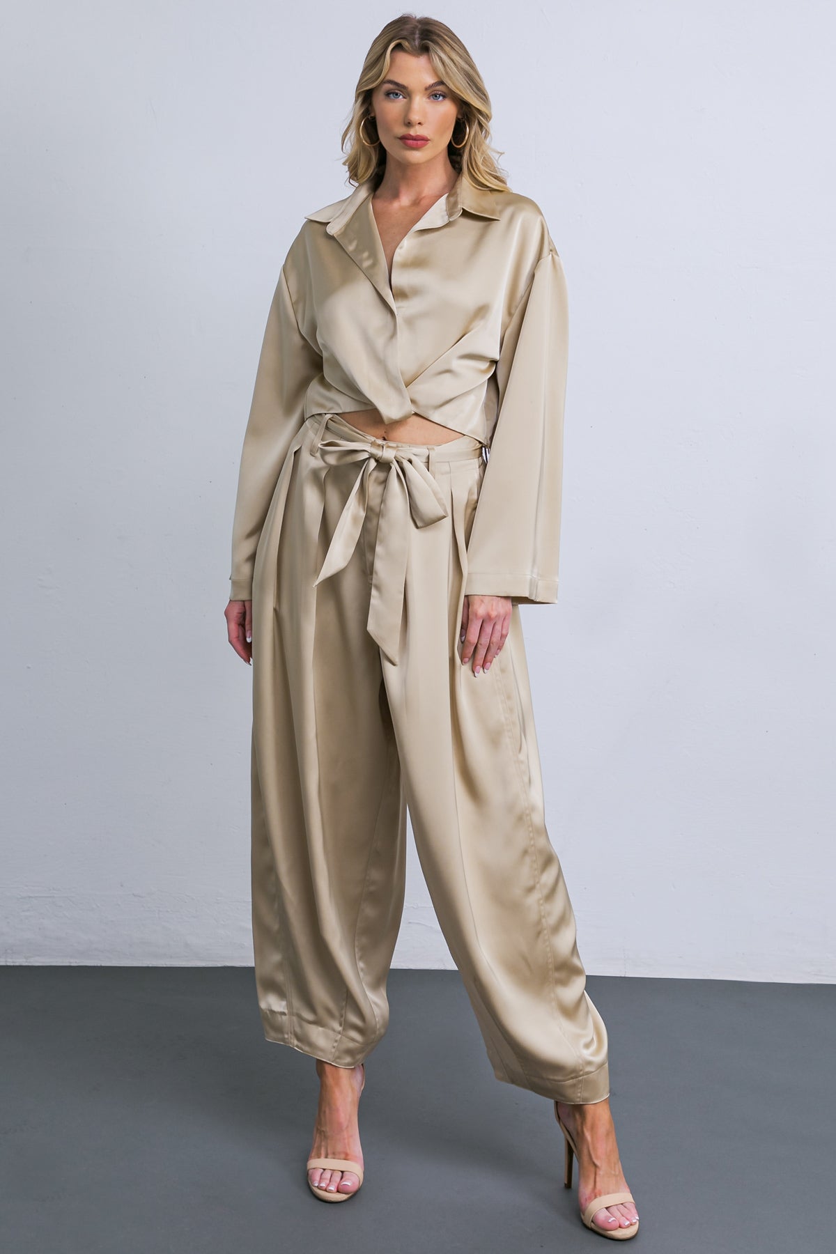 POWERFUL CHARM WOVEN SATIN PANTS - MaraFormigone