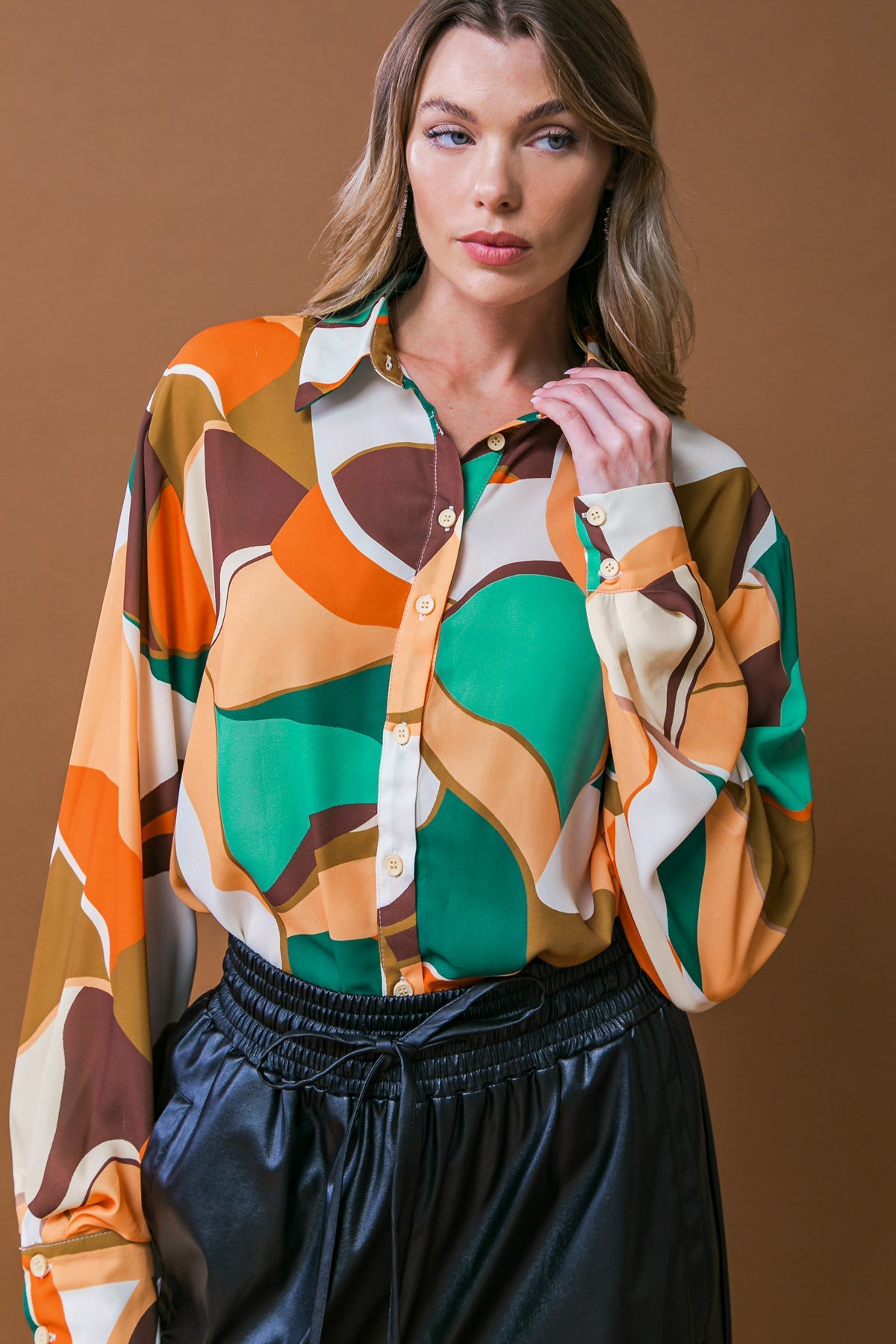 BLUSA TECIDA COM CARINHO