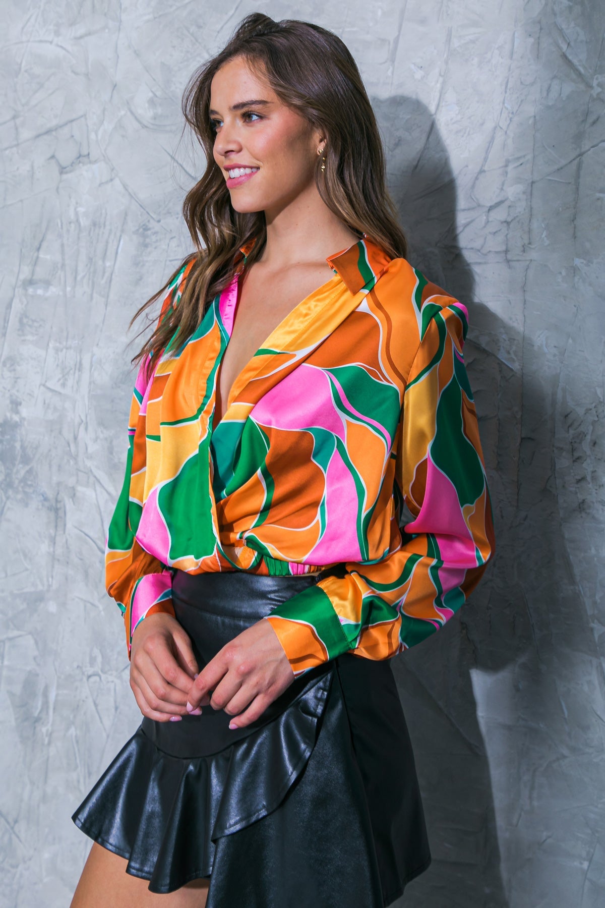 BLUSA TECIDA COM IMPRESSÃO GRACIOSA