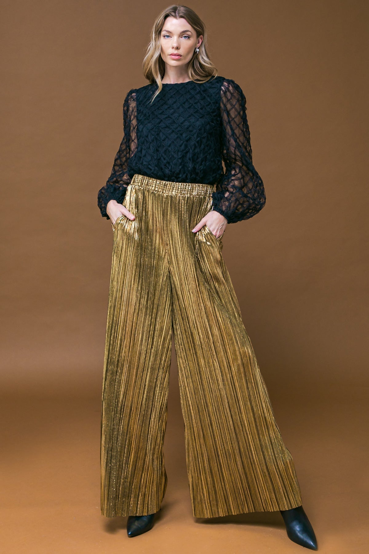 SWEETLY CAPTIVTING WOVEN TOP - MaraFormigone