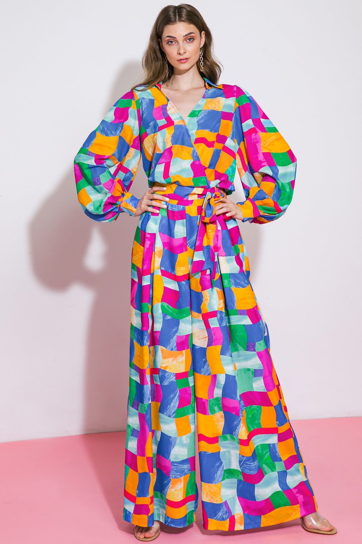 Preciosa blusa tejida con mensaje.