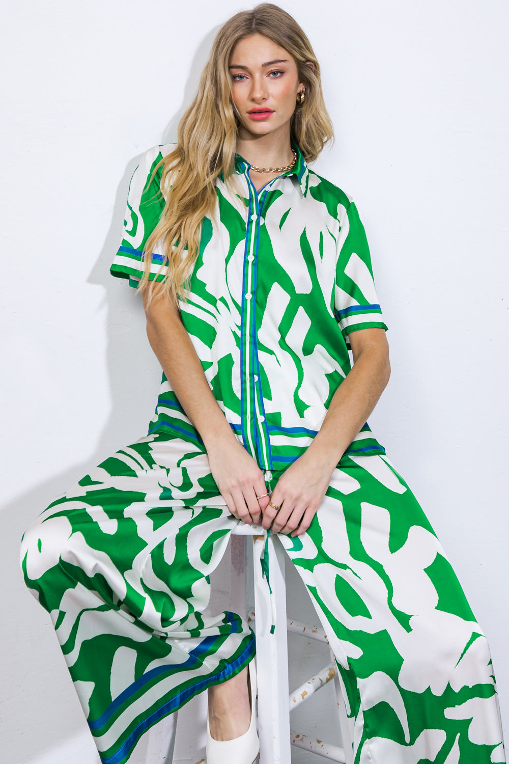 THE KEY TO CHIC WOVEN SATIN TOP - MaraFormigone