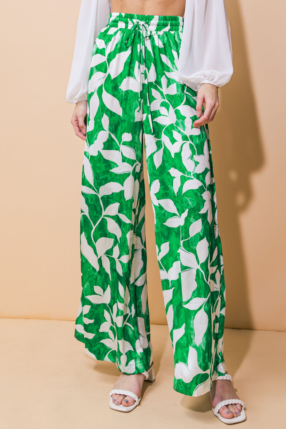 CALÇAS DE TECIDO QUE ME RECUPERAM 