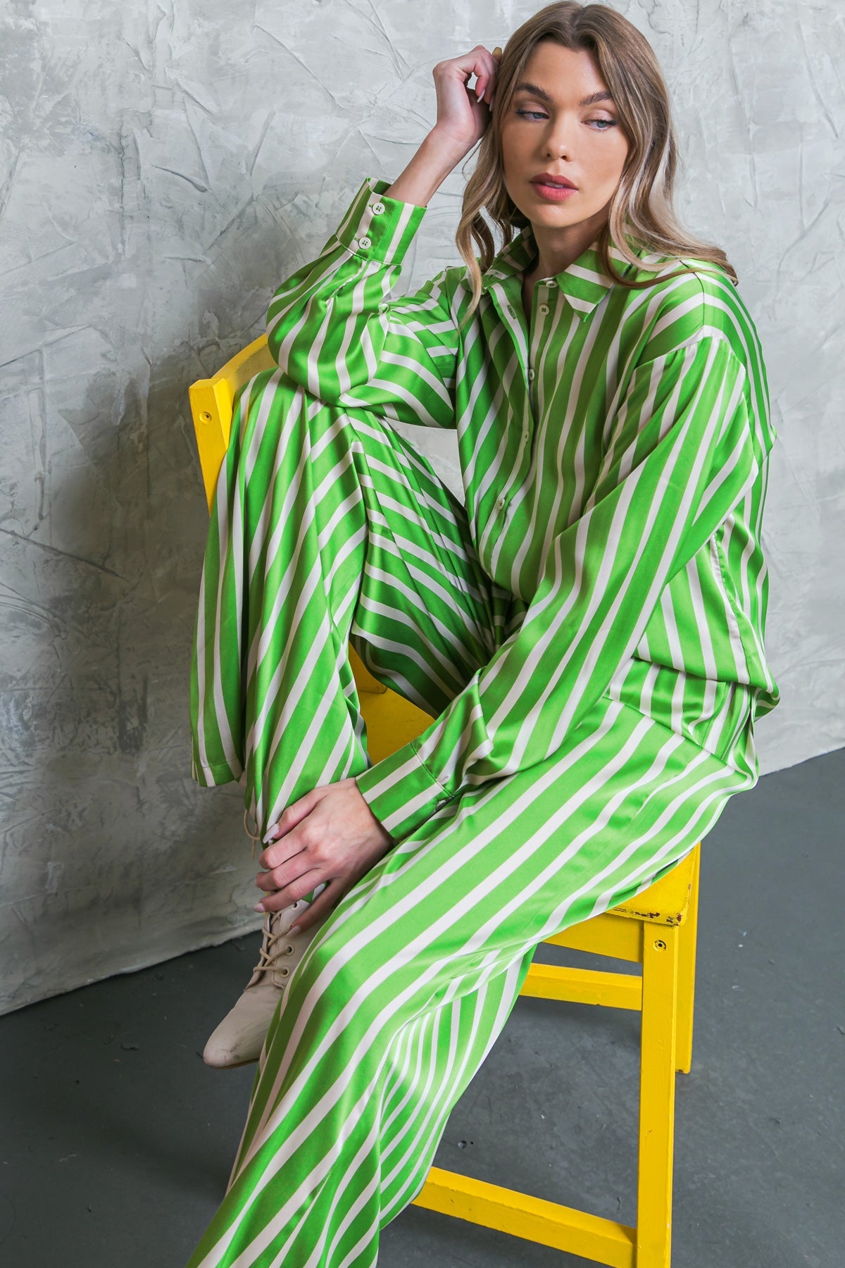 TOP DE SATÉN TEJIDO SIN NADA DE QUE LAMENTAR