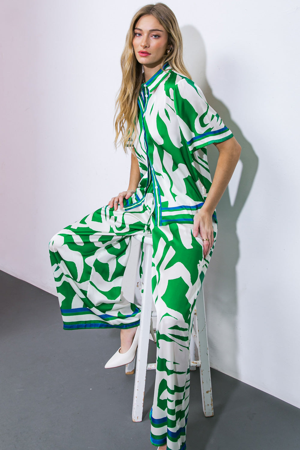 THE KEY TO CHIC WOVEN SATIN TOP - MaraFormigone