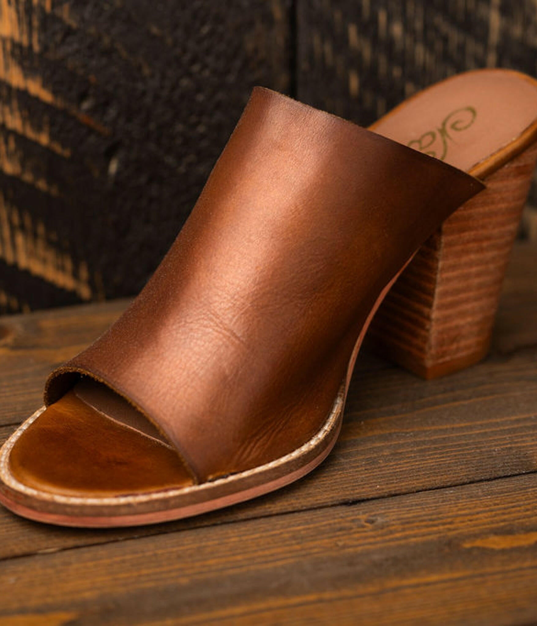 Hallie Heeled Sandal in Tan.