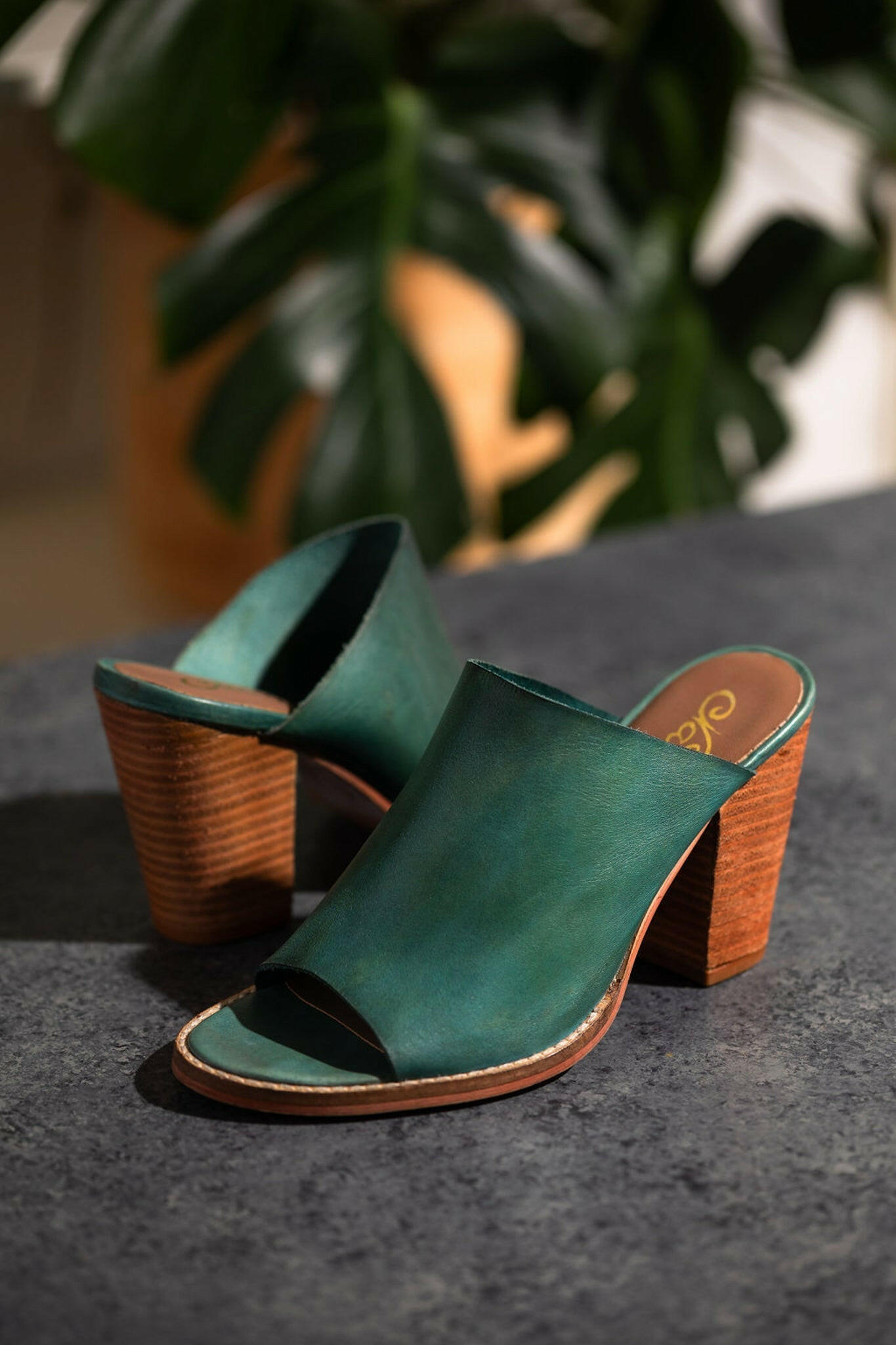 Hallie Heeled Sandal in Teal.