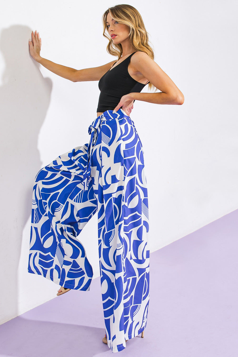 CALÇAS DE TECIDO PARA CONVERSAS SOBRE CAFÉ