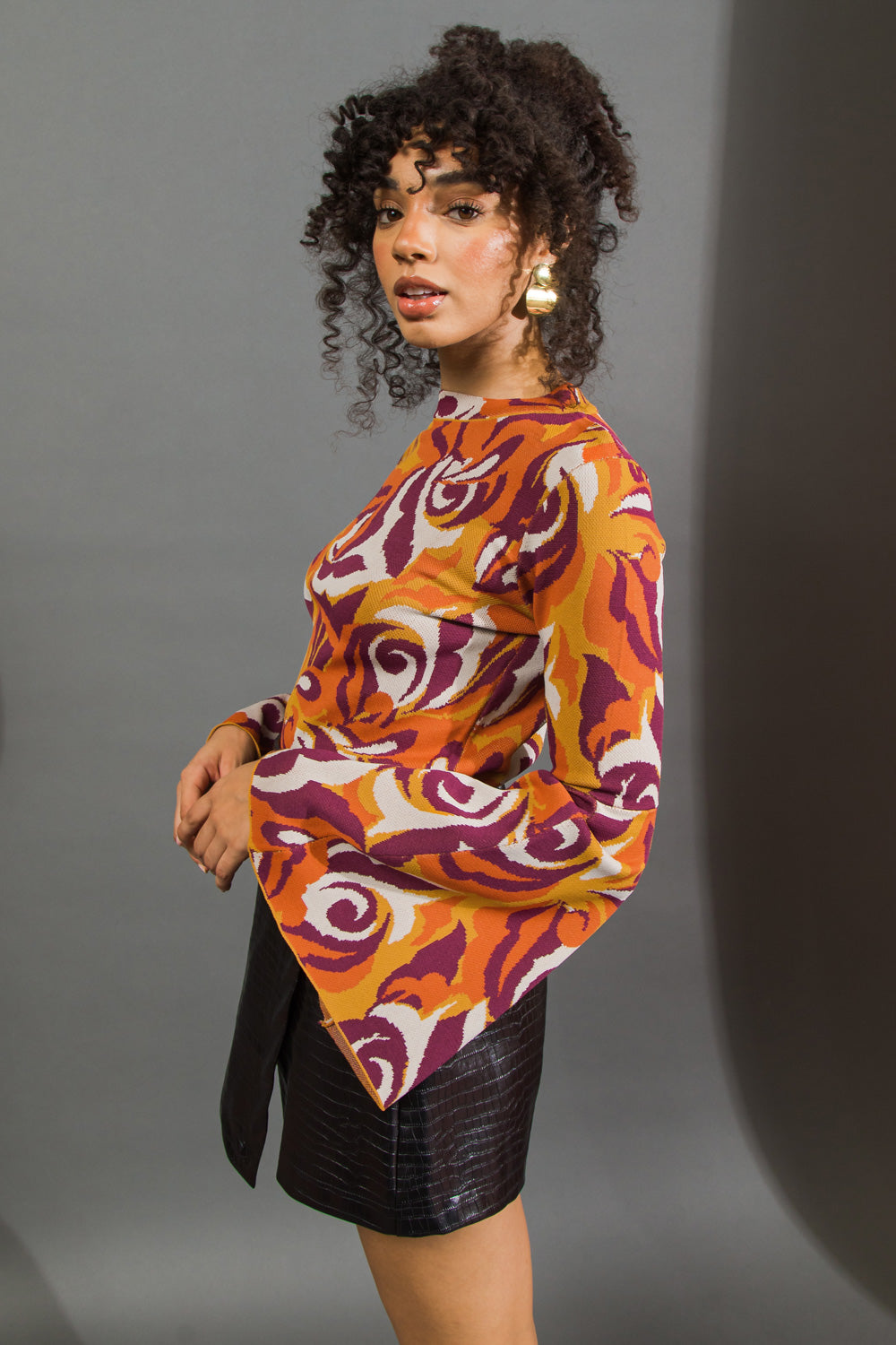 SUAS CARACTERÍSTICAS FAVORITAS: BLUSA DE TRICÔ