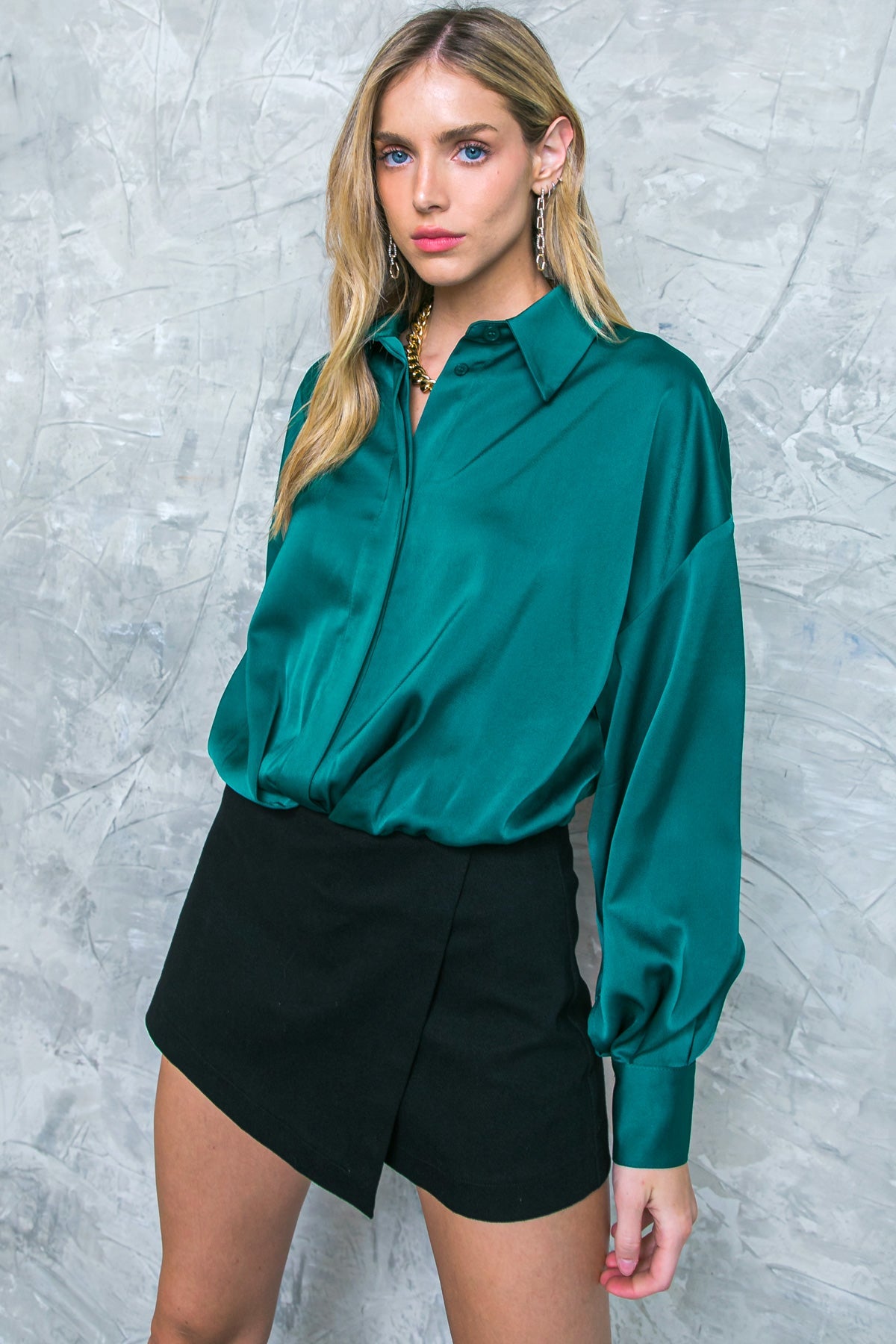 BLUSA Tecida com Movimentos Graciosos