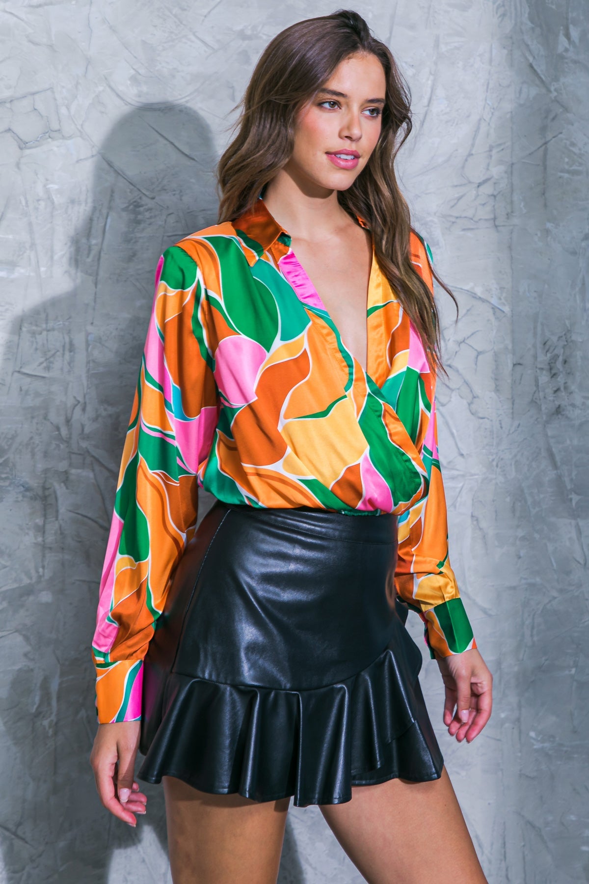 BLUSA TECIDA COM IMPRESSÃO GRACIOSA