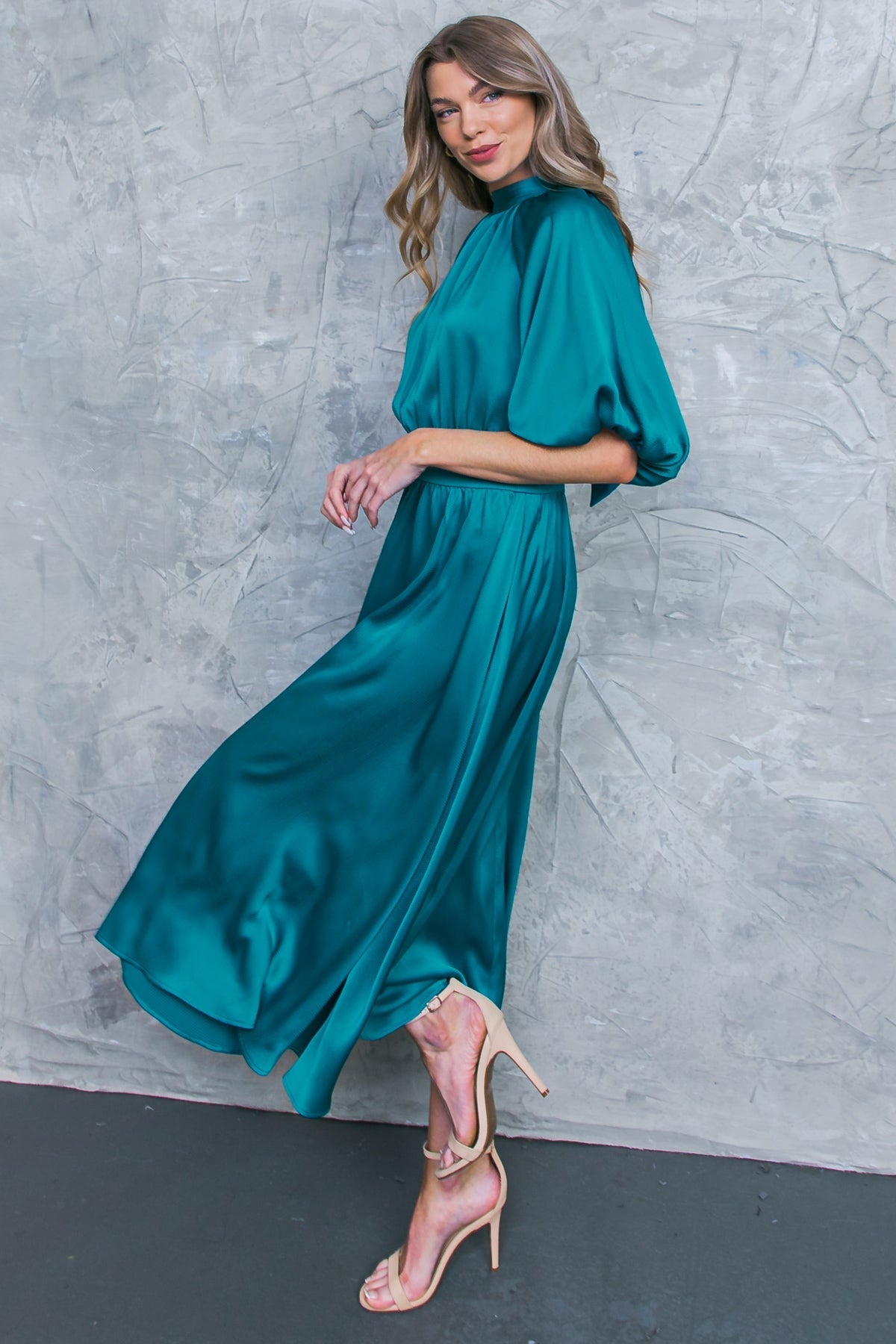 PETAL PROWESS WOVEN MIDI DRESS - MaraFormigone