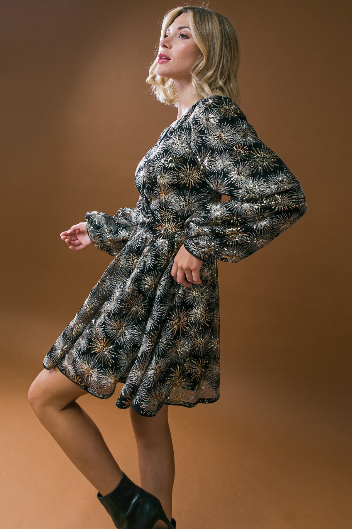 STRAIGHT TO BUSINESS SEQUIN MINI DRESS - MaraFormigone