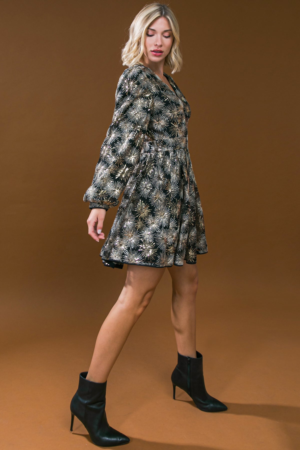 STRAIGHT TO BUSINESS SEQUIN MINI DRESS - MaraFormigone