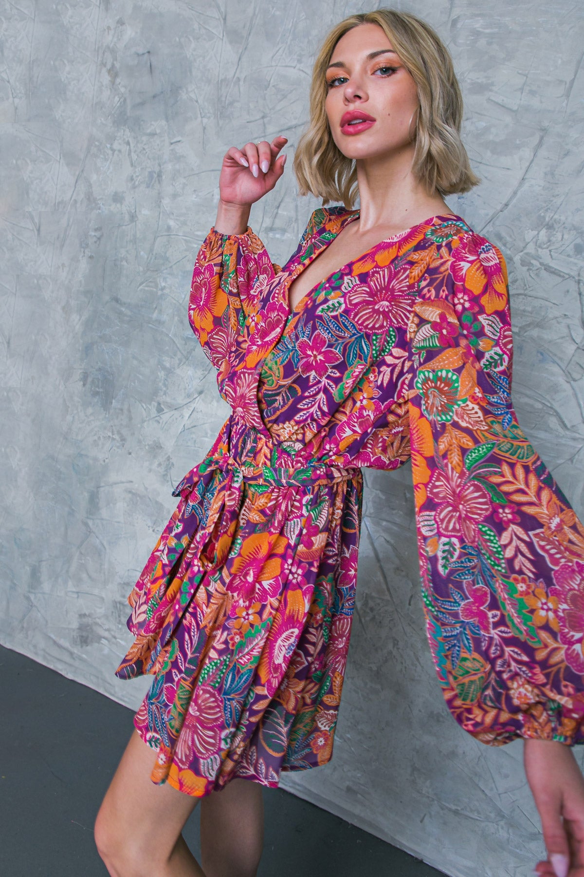 VESTIDO MINI TEJIDO PLUMAS RECOGIDAS DE MARGARITAS