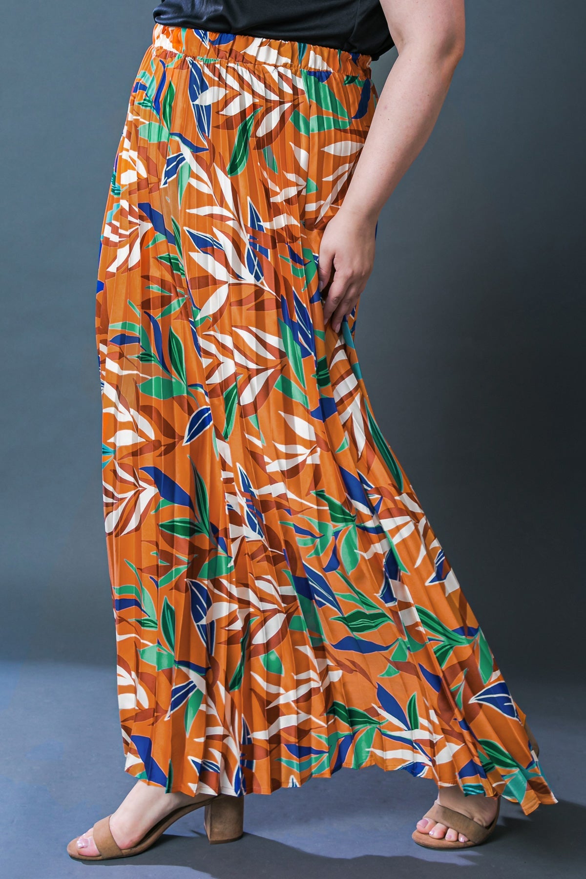 SAIA MAXI TECIDA COM SENSAÇÃO DE OUTONO