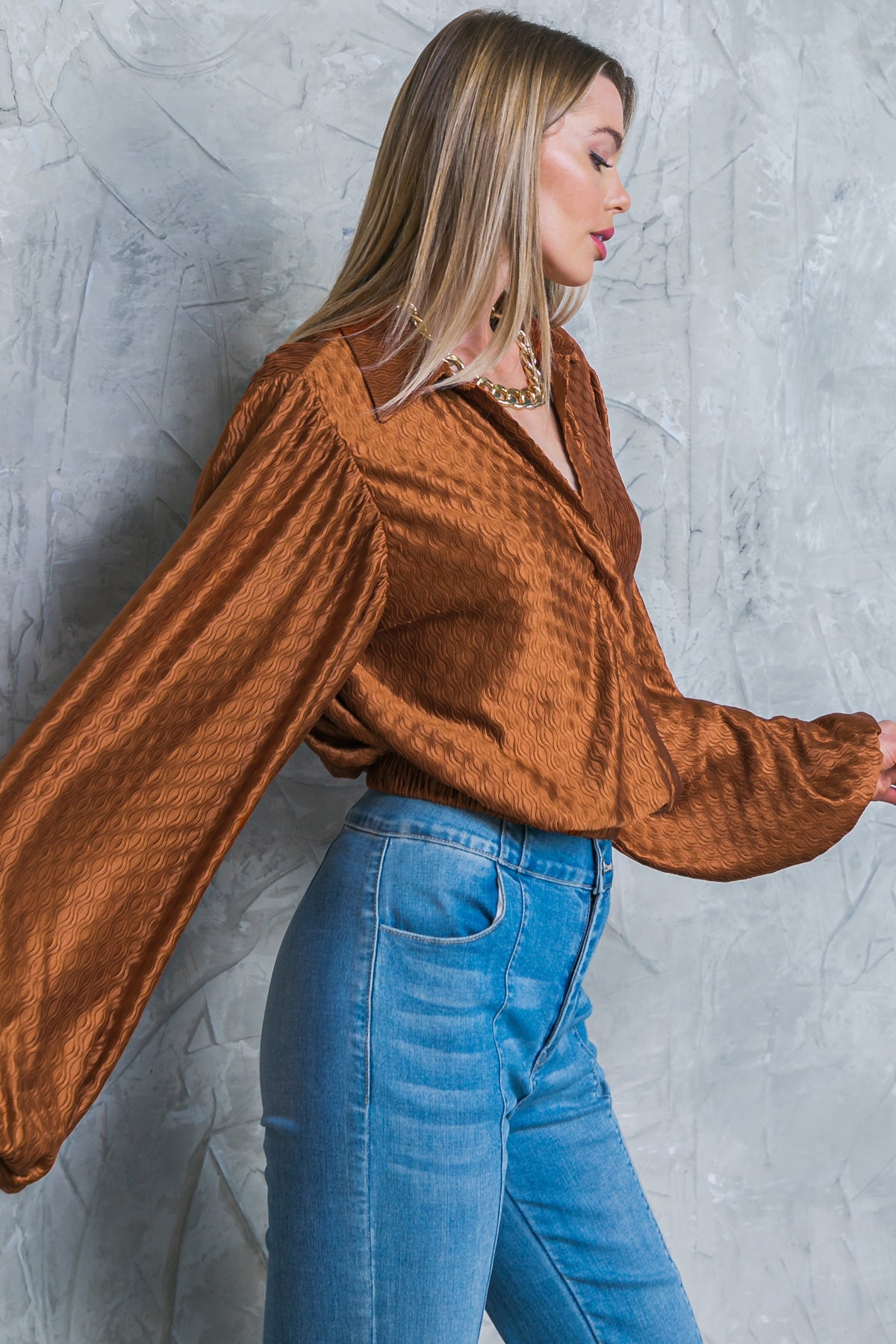 TOP TEJIDO DE ROMANCE REGAL